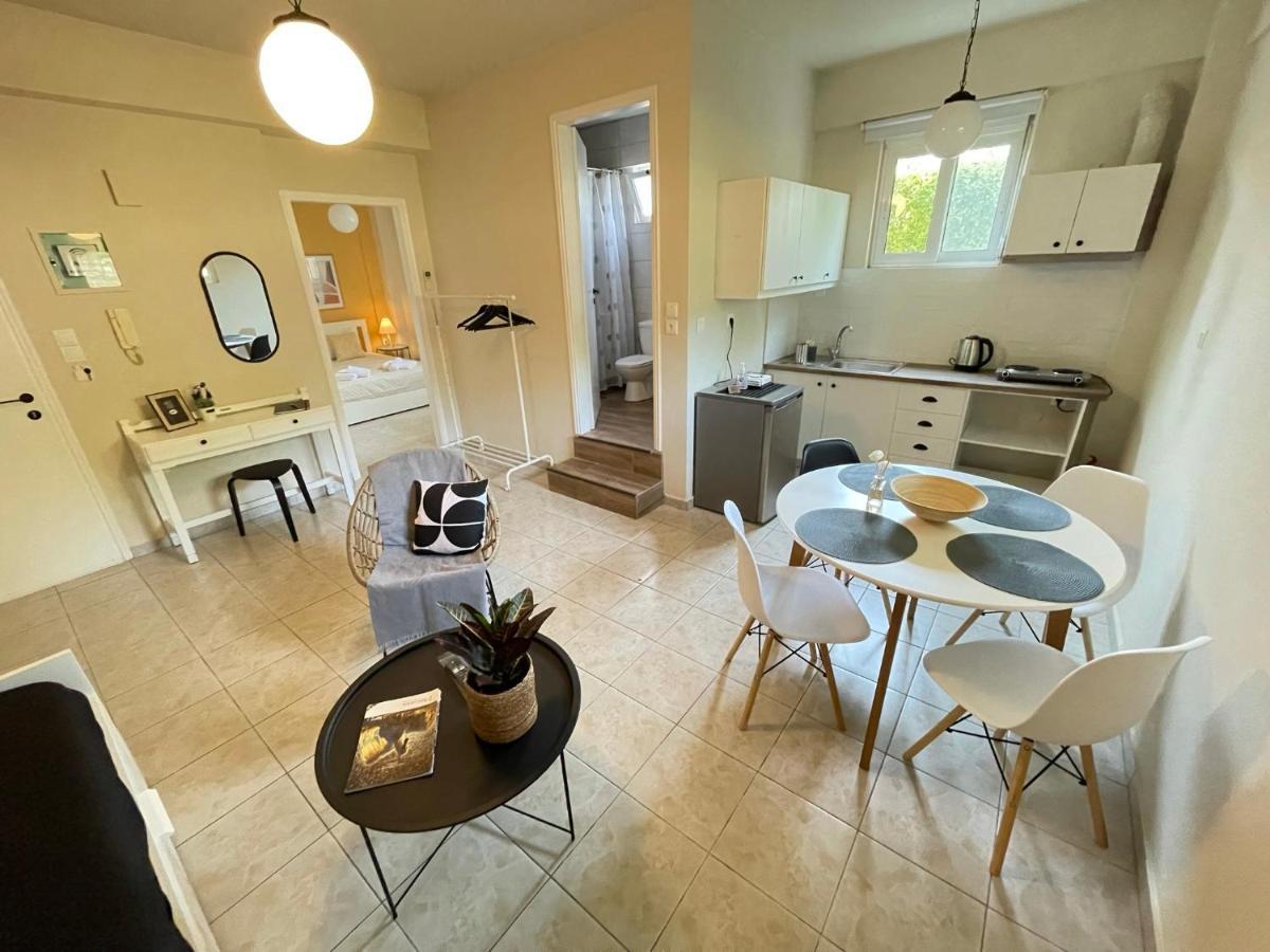 קלמאטה Sofi'S Apartments מראה חיצוני תמונה